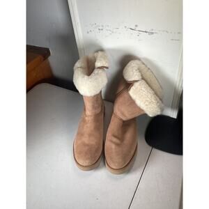 UGG Women's Amie Midcalf Wedge Boots Size 11